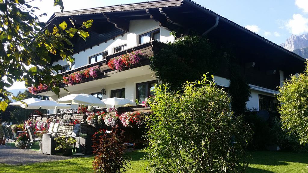 Bergschloessl Hotel Ramsau am Dachstein Bagian luar foto